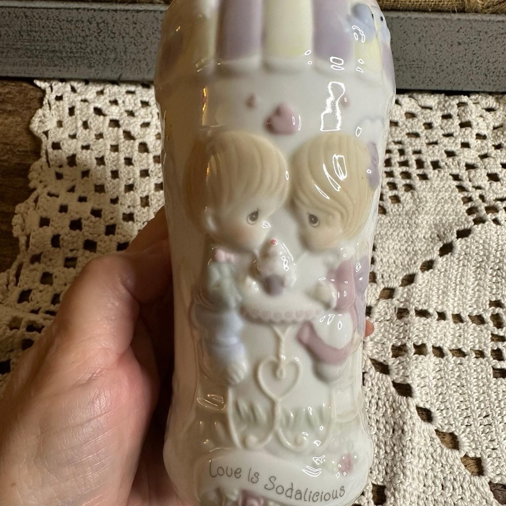 Vintage 1995 Precious Moments "Love is Sodalicious" Vase 6" Tall